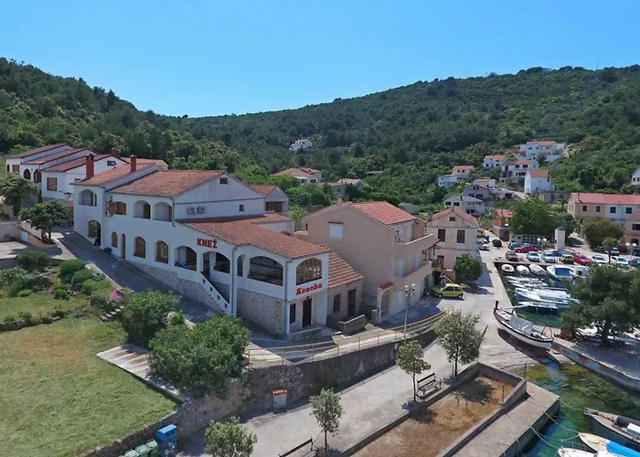 Апартаменты In - Insel Iz 53387 Мали Иж